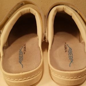 Abeba 7091/ El Original Occupational-Clog Shoe